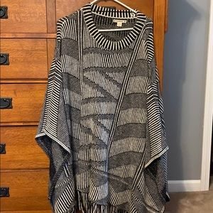 Poncho sweater